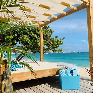 https://coco-beachfront-paradise.comcaribbean.com